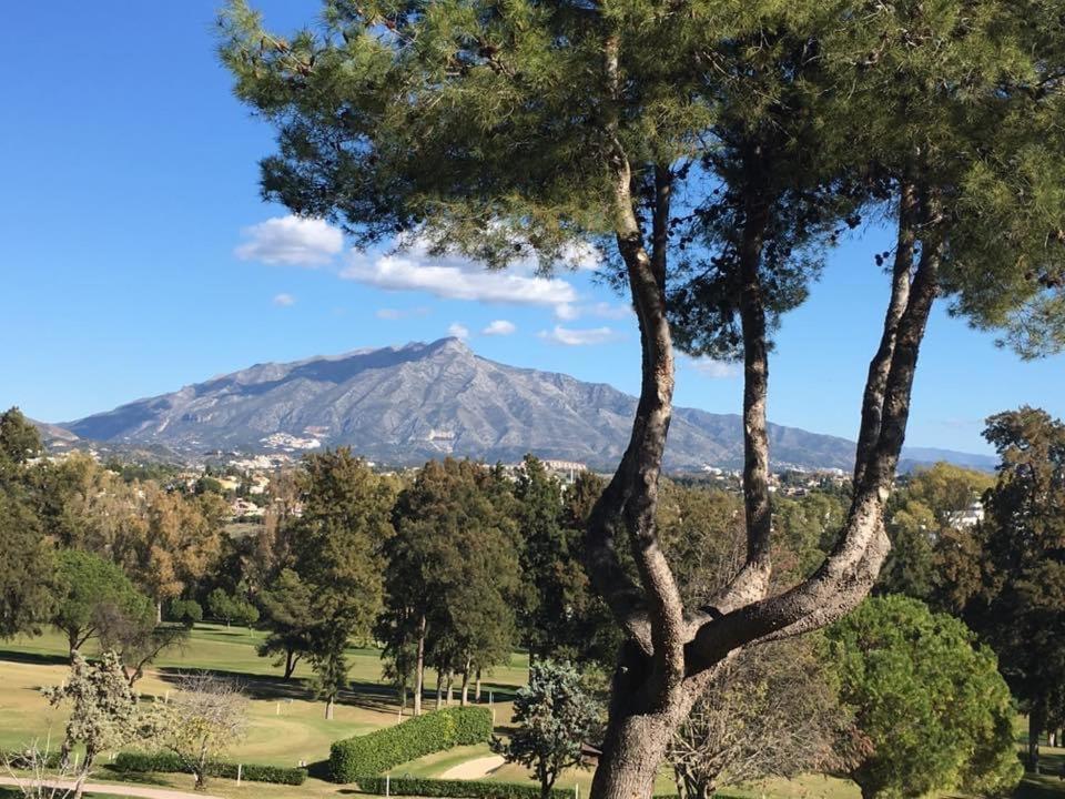 Habitacion Deluxe Con Bano Privado En Atalaya Apartagolf, Estepona Kültér fotó