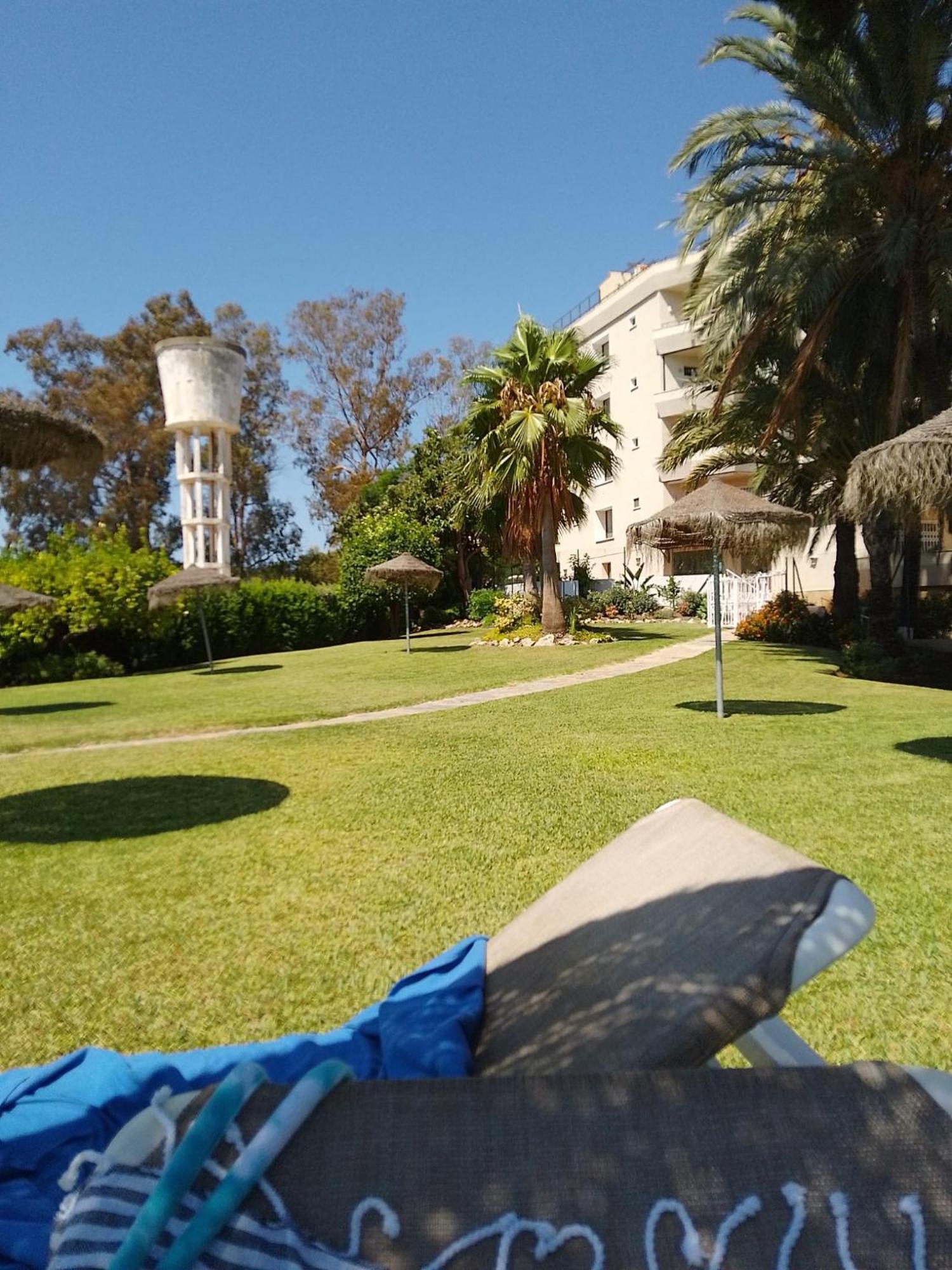 Habitacion Deluxe Con Bano Privado En Atalaya Apartagolf, Estepona Kültér fotó