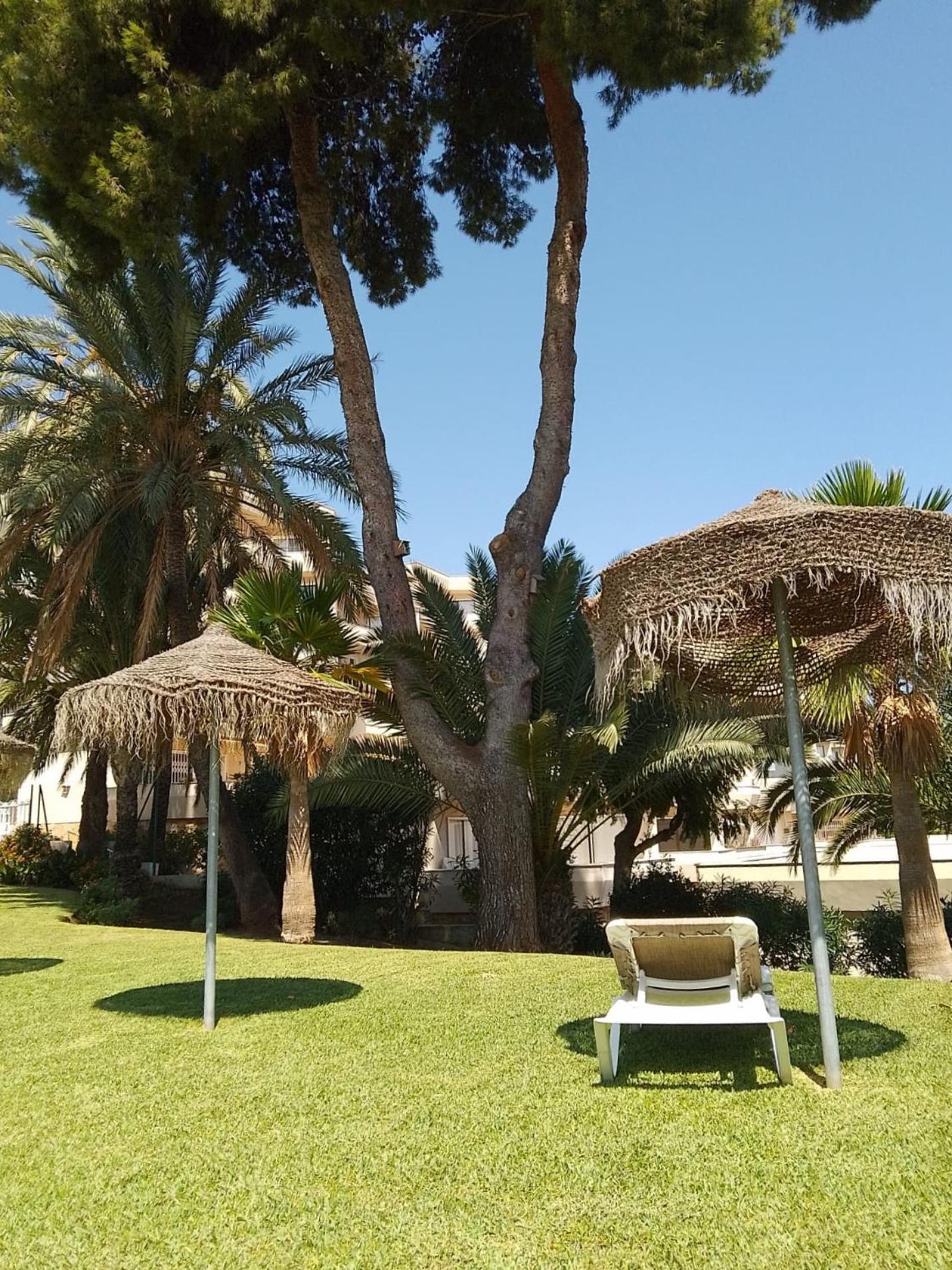 Habitacion Deluxe Con Bano Privado En Atalaya Apartagolf, Estepona Kültér fotó